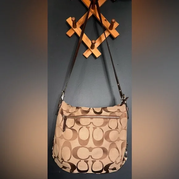 Coach Y2K Signature C Canvas Hobo Bag -EUC- F1257-F15067 - Picture 15 of 16